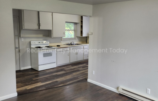 1 bed, 1 bath, 650 sqft, $1,295, Unit Unit 2