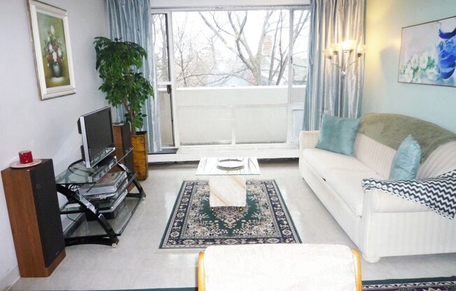 1 bed, 1 bath, 500 sqft, $2,850, Unit 503