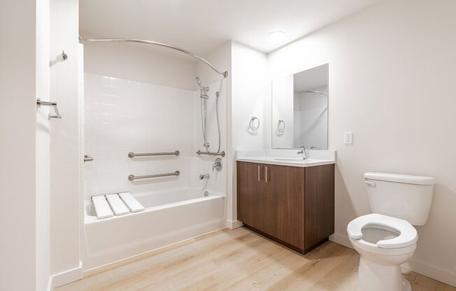 Studio, 1 bath, 491 sqft, $1,325, Unit 825 - ADA