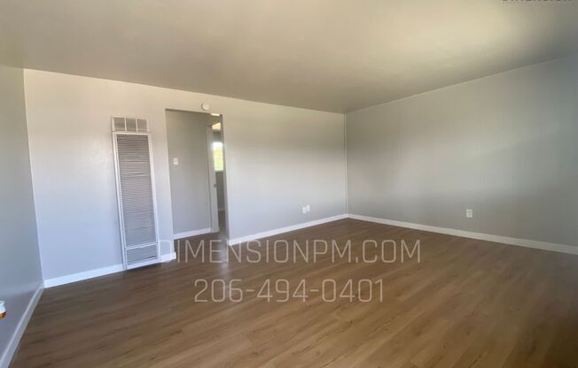 2 beds, 1 bath, 800 sqft, $1,155, Unit #9T