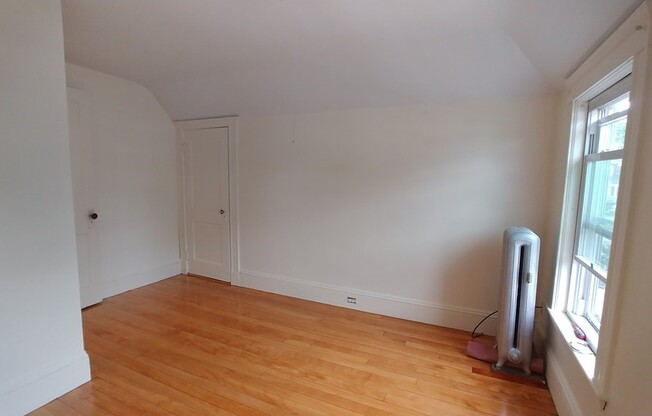 28 Commonwealth Rd