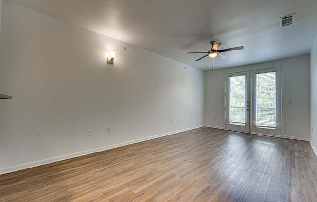 Unfurnished Living Area at Vue Live Oak, Dallas, TX, 75204