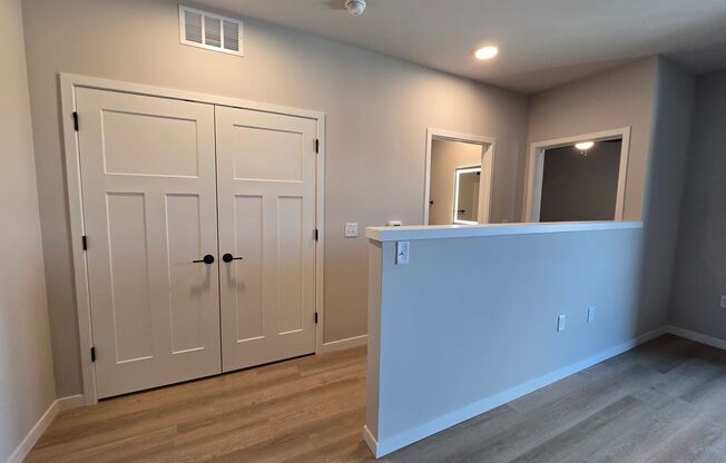 1 bed, 1 bath, 900 sqft, $2,060, Unit 8421-326