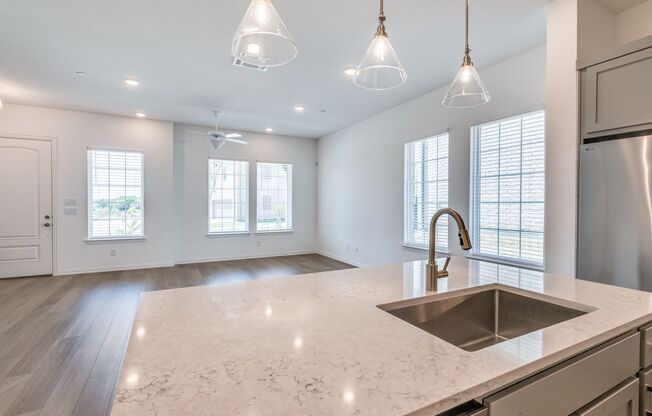 Brand New 3 bd / 2.5 ba Townhouse in Mansfield, TX - Available for Lease!