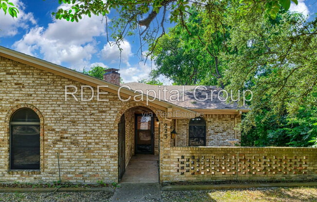 223 S CASA GRANDE CIR