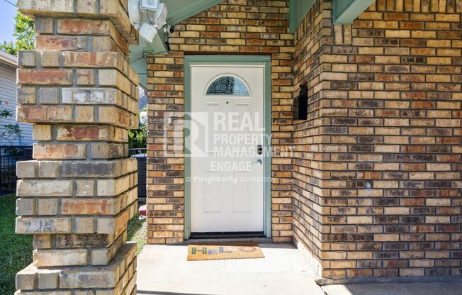 Charming 3 Bedroom Home in Prime Dallas Location Available for Rent!