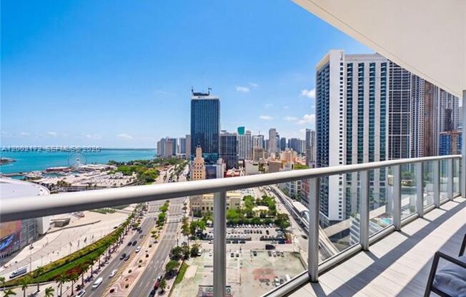 2 beds, 2 baths, 1,208 sqft, $5,490, Unit 888 Biscayne Blvd # 2404