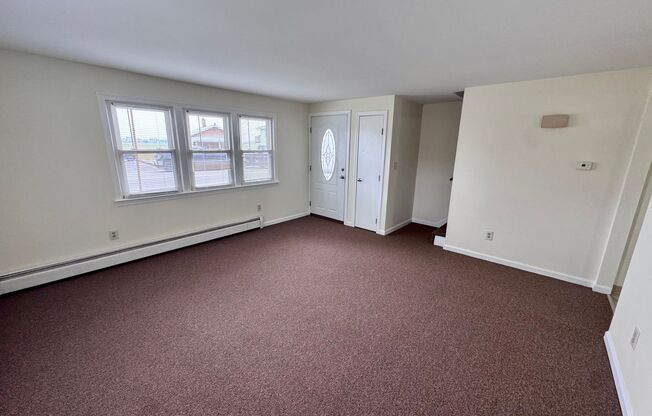 Newly Renovated Year-Round Apartments – Steps from the Beach in Hampton, NH