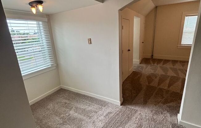2 Bedroom 1 Bath Apt in Newberg