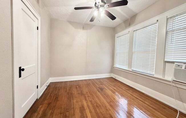 1 bed, 1 bath, $1,075, Unit B2607