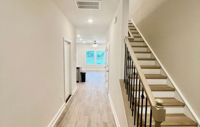 3 beds, 2.5 baths, 1,407 sqft, $2,265, Unit 5131