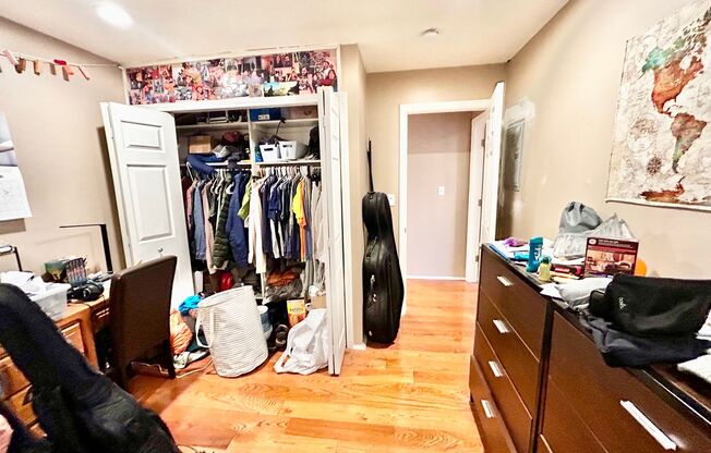 2 beds, 1 bath, 768 sqft, $2,425, Unit 324