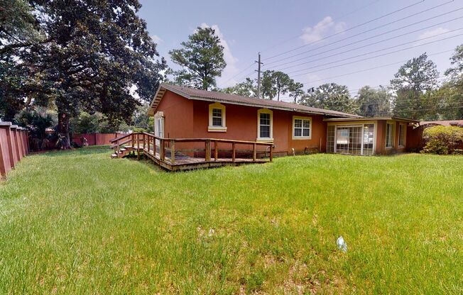 4 beds, 2.5 baths, $2,100