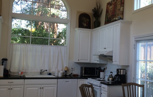 Beautiful Cottage Studio In Old Palo Alto