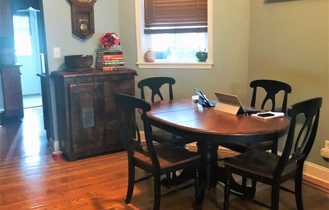 Gorgeous 3-Bed Townhome in Whitman! Available mid-July!