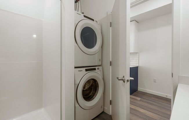 Studio, 1 bath, 322 sqft, $1,475, Unit 413 - AFF