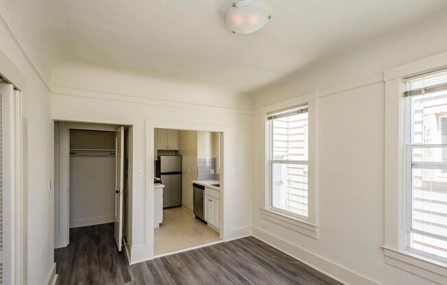 1 bed, 1 bath, $2,495, Unit 505