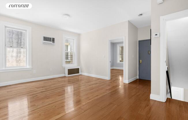 20 22 LINDEN ST