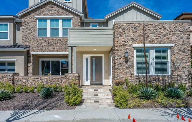 Altair Mansion, 24 Hour Guarded, 5Bed|6bath, Nearly 5000sqf