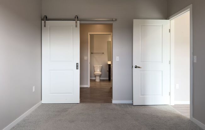 1 bed, 1 bath, 879 sqft, $1,730, Unit 4 - 212