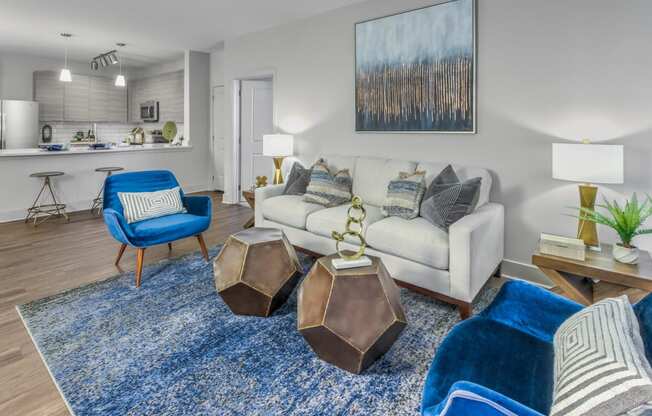 Welcome to Residences at Shiloh Crossing