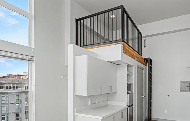 Studio, 1 bath, 182 sqft, $1,299, Unit 603