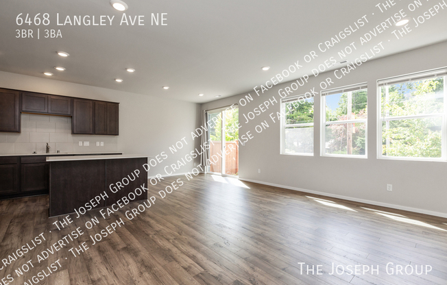 6468 LANGLEY AVE NE