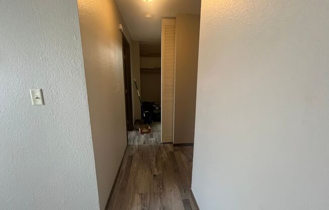 1 bed, 1 bath, 640 sqft, $847, Unit 103