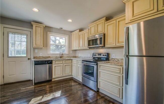Stunning Renovated 1940s Home in Prime East Nashville Location!
