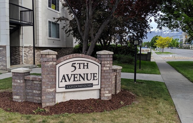 Gorgeous 2-Bed, 1-Bath Condo in the heart of Provo. Great Location!