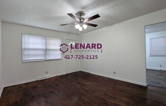 3 beds, 1 bath, $995