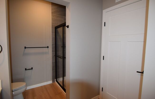 1 bed, 1 bath, 816 sqft, $1,725, Unit 5604-317