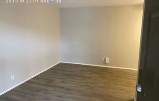 2815 W 27 AVE
