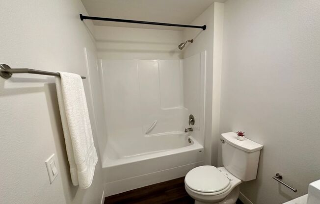 1 bed, 1 bath, 585 sqft, $2,199, Unit Unit 402