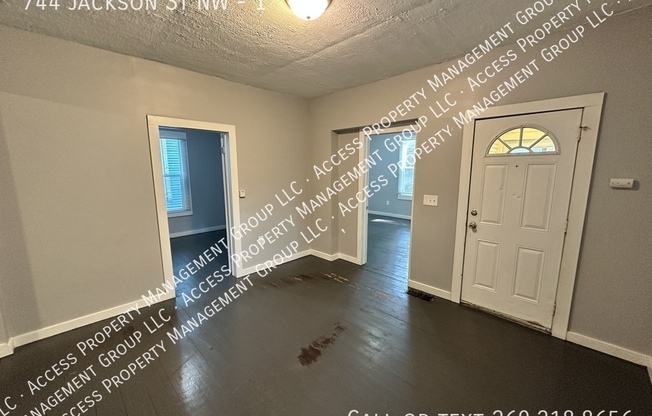 744 JACKSON ST NW