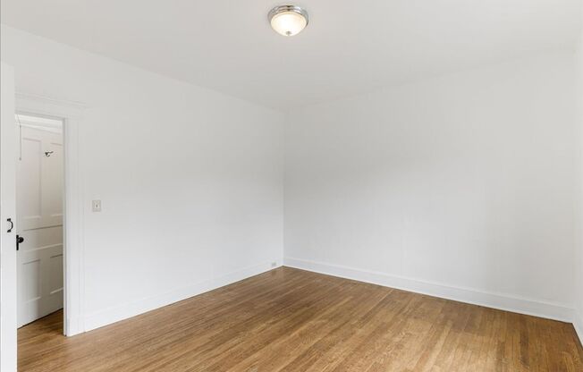 1 bed, 1 bath, 579 sqft, $1,200, Unit 206