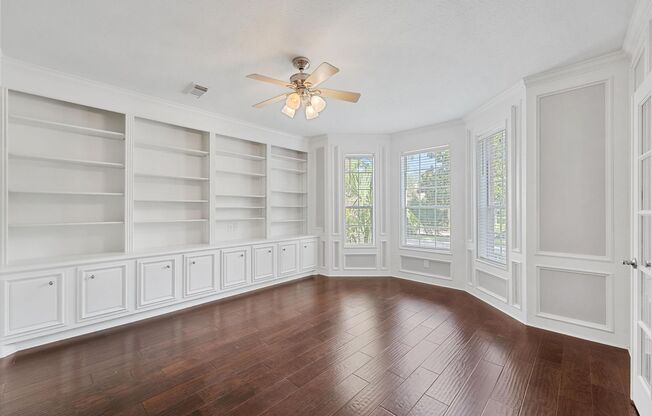 Spacious 5-Bedroom Lakeview Home with Pool & Entertainer’s Dream Layout!