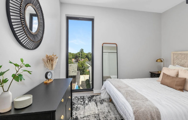 1 bed, 1 bath, 530 sqft, $1,315, Unit 115