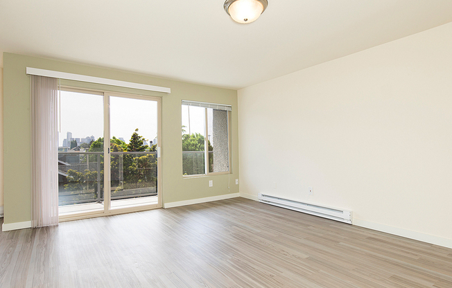 1 bed, 1 bath, 435 sqft, $2,088, Unit 301