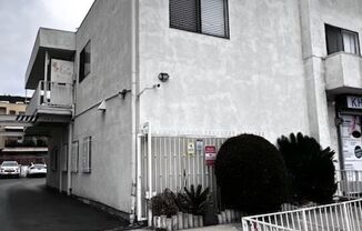 815 S ARDMORE AVE