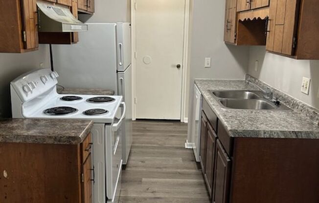 1 bed, 1 bath, 760 sqft, $750, Unit #25