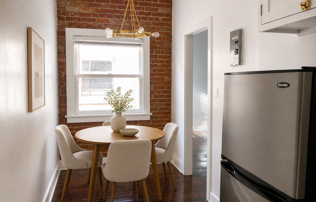 Studio, 1 bath, 500 sqft, $1,595, Unit 407