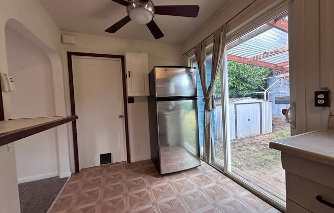 2 beds, 1 bath, $1,795