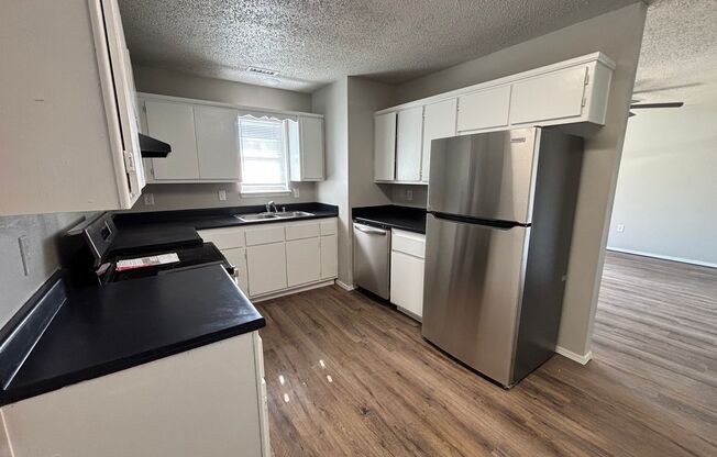 2 beds, 1 bath, $1,200, Unit 1305 W New Hope Rd F1