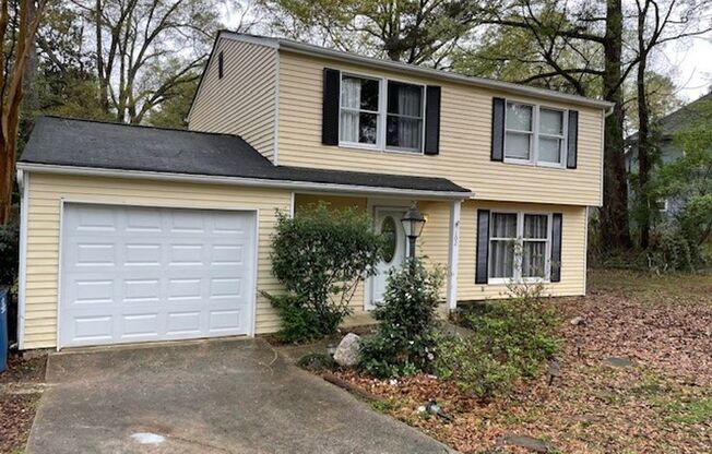 102 Cypress Ct: 4BR, 2.5BA Home with One-Car Garage located in small Cul-De-Sac for rent in Peachtree City! AVAILABLE NOW!
