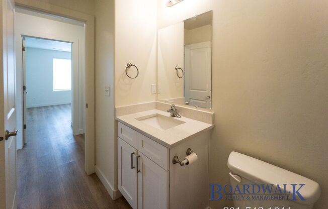 3 beds, 1 bath, 1,250 sqft, $1,375, Unit 328 E Main St #8