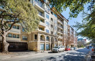Pre-Lease - Texan Tower West Campus - 4Bedroom - New Finish Out - Elevator - Parking