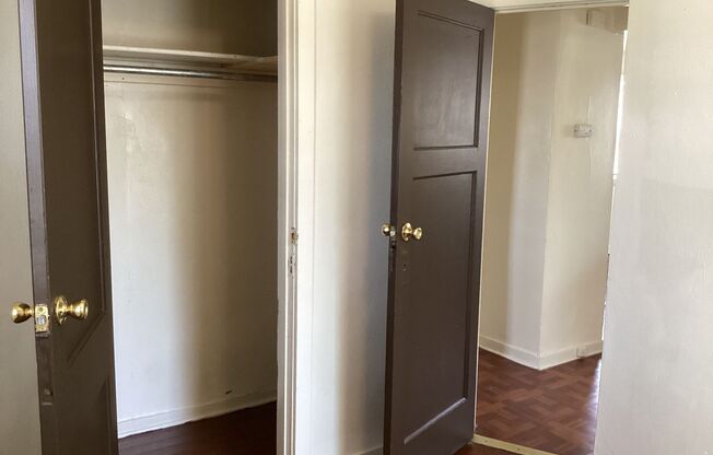 4947 N. 54th St.