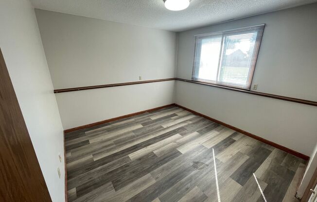 2 beds, 1 bath, 800 sqft, $1,250, Unit 1928-C