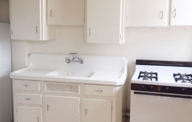 2 beds, 2 baths, 775 sqft, $1,875, Unit 610